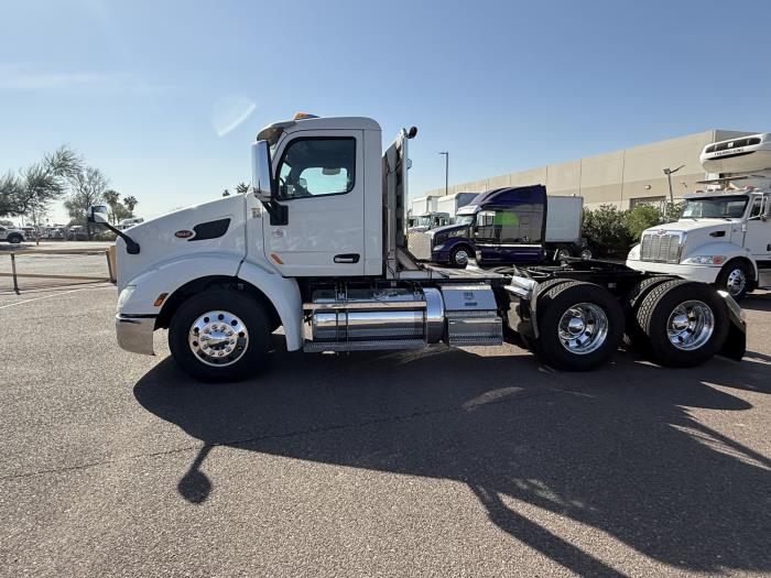 2020 Peterbilt 579-2