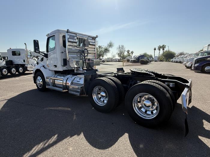 2020 Peterbilt 579-3