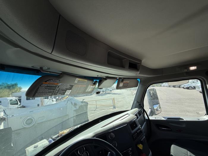 2020 Peterbilt 579-12