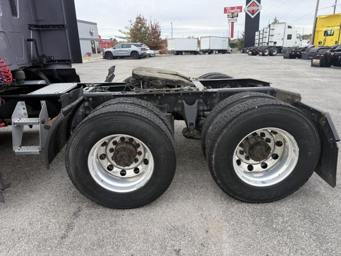 2022 International LT625-4