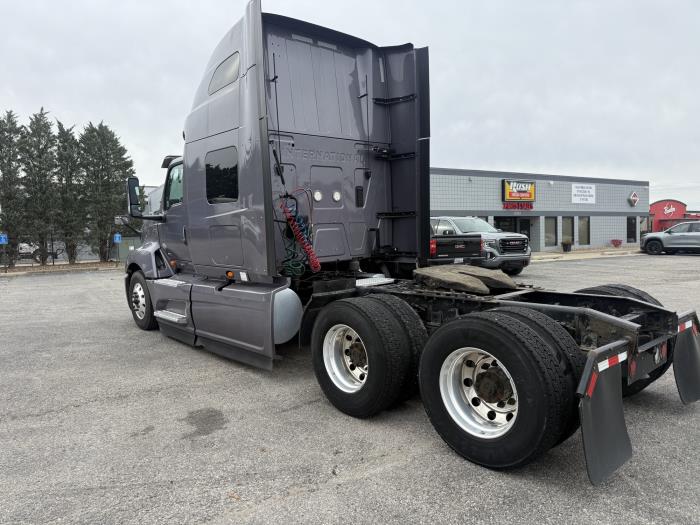 2022 International LT625-5