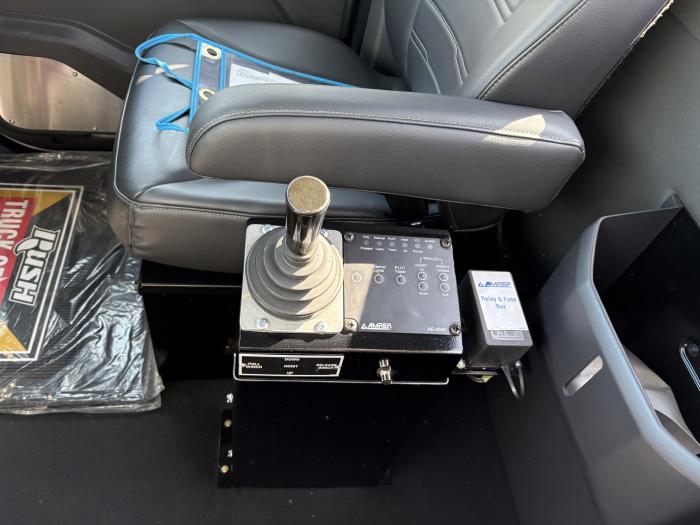 2026 Peterbilt 548-12