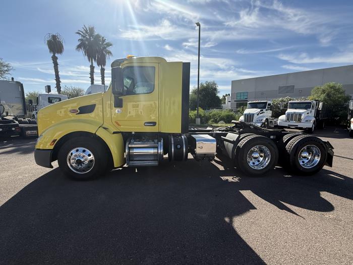 2021 Peterbilt 579-2