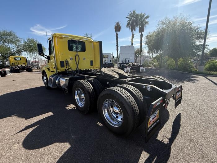 2021 Peterbilt 579-3