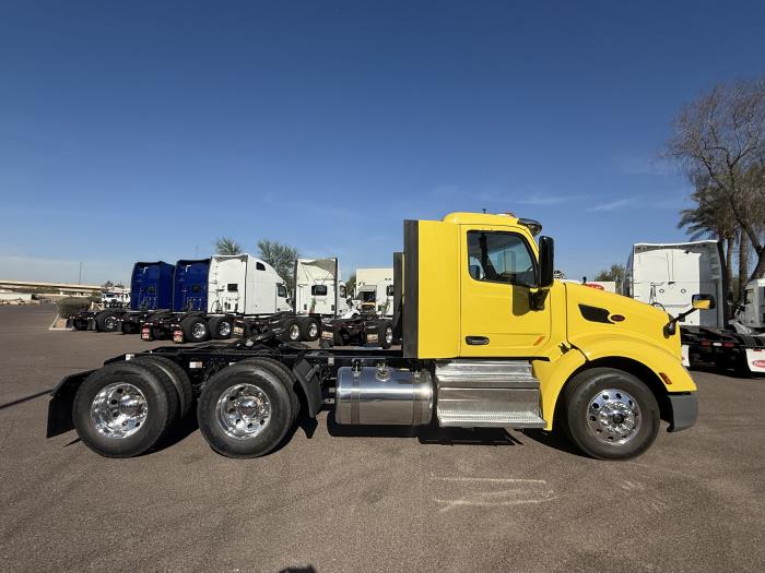 2021 Peterbilt 579-6
