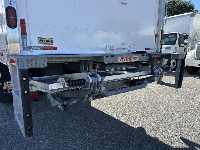 2019 Freightliner Business Class M2 106-4