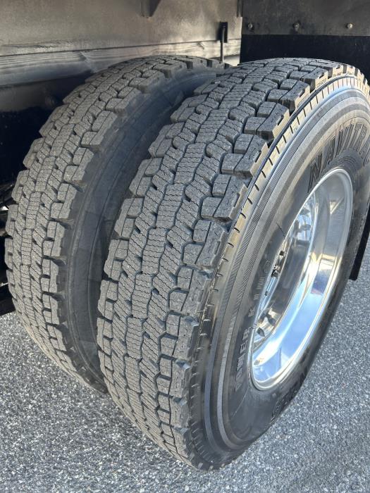 2019 Freightliner Business Class M2 106-12