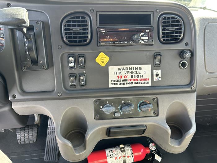 2019 Freightliner Business Class M2 106-19