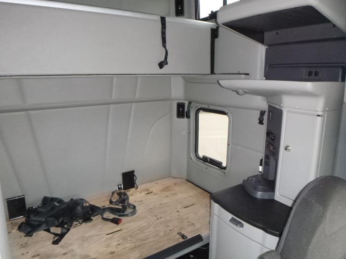 2021 Peterbilt 579-14