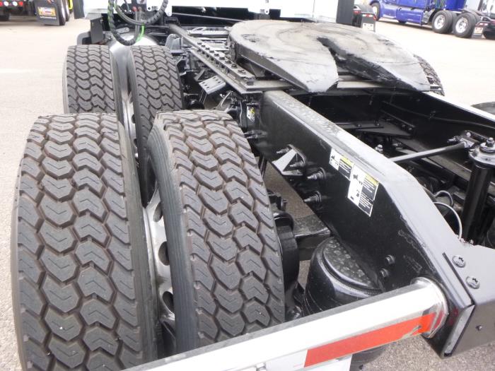 2021 Peterbilt 579-26