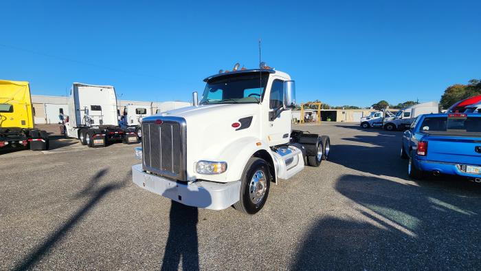 2022 Peterbilt 567-1