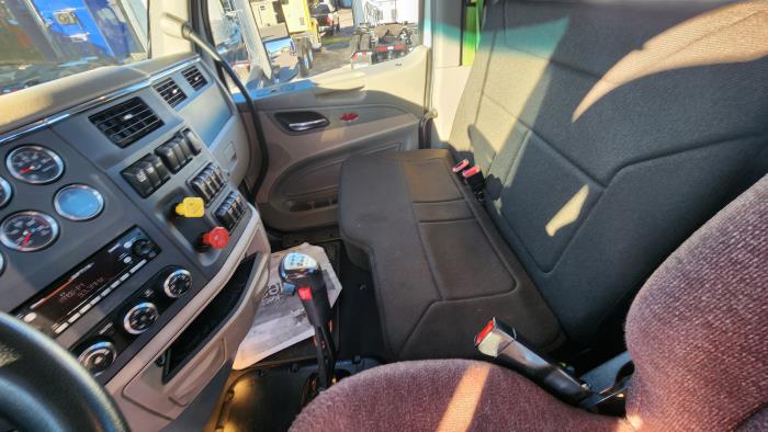 2022 Peterbilt 567-11