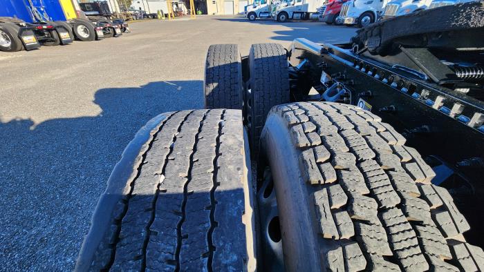 2022 Peterbilt 567-21