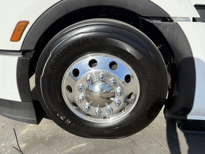 2026 Peterbilt 579-17