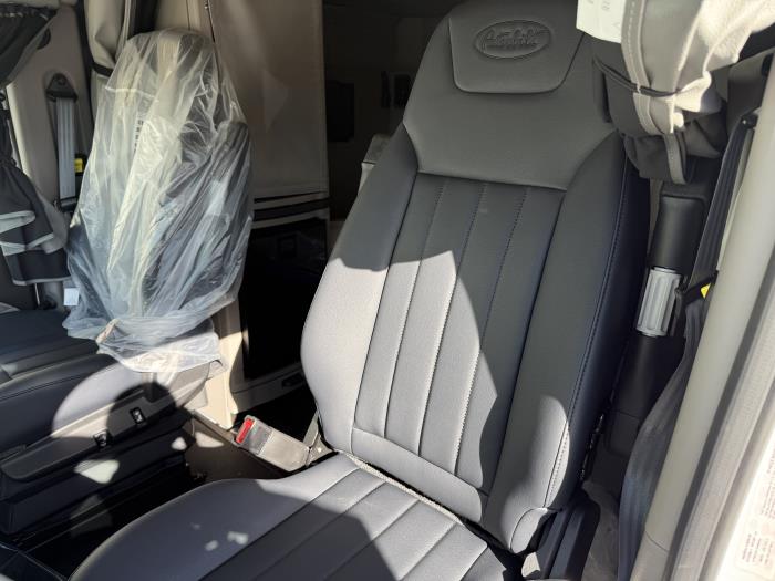 2026 Peterbilt 579-37