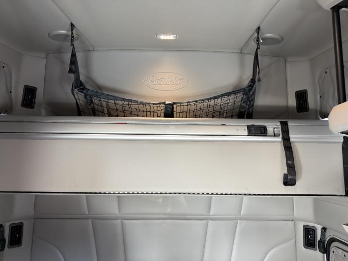 2026 Peterbilt 579-51