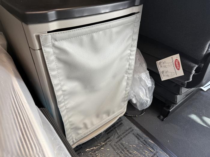 2026 Peterbilt 579-63