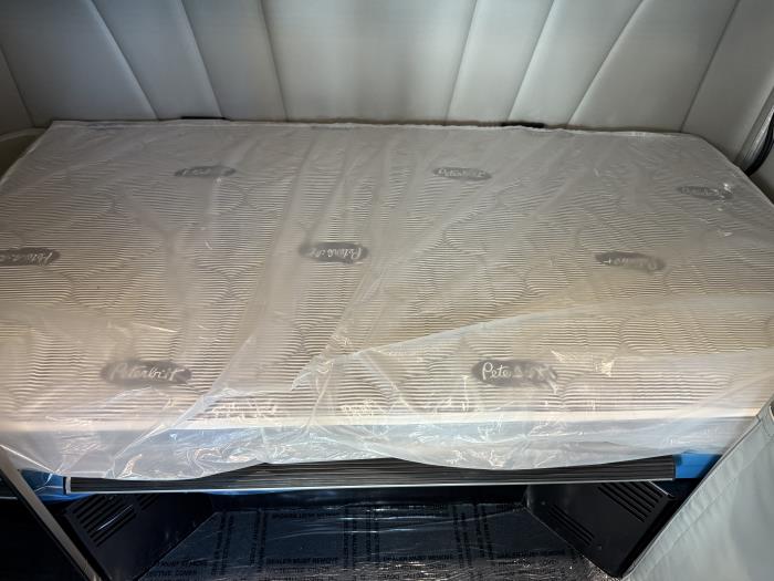 2026 Peterbilt 579-65