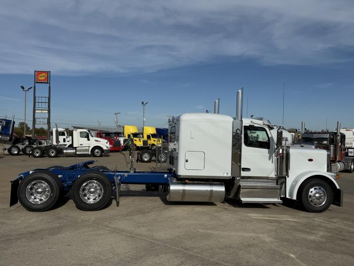 2026 Peterbilt 589-6