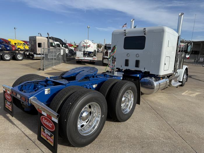 2026 Peterbilt 589-10