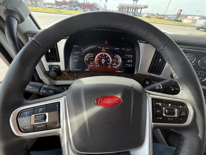 2026 Peterbilt 589-22