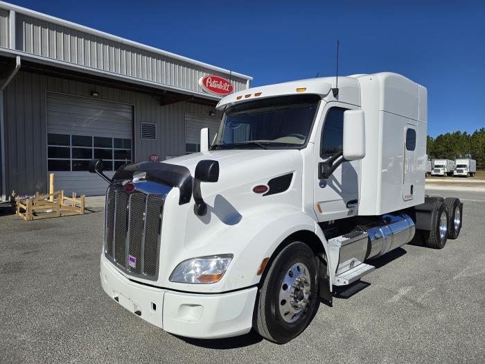 2022 Peterbilt 579-1