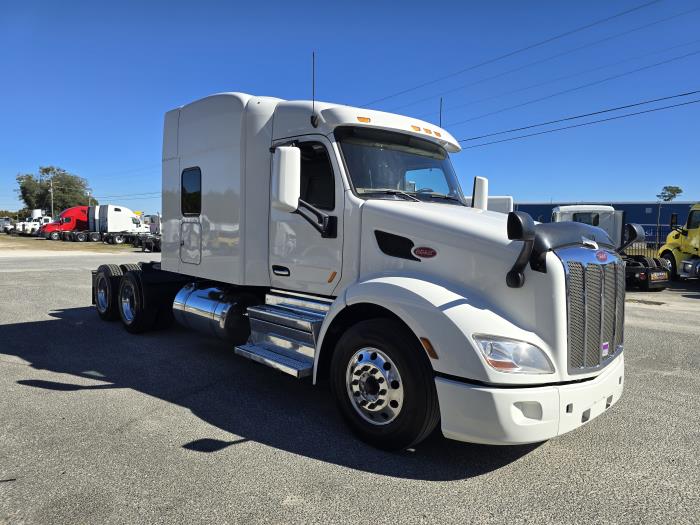2022 Peterbilt 579-7