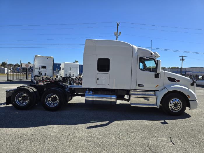 2022 Peterbilt 579-6