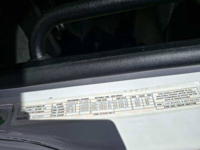 2022 Peterbilt 579-28