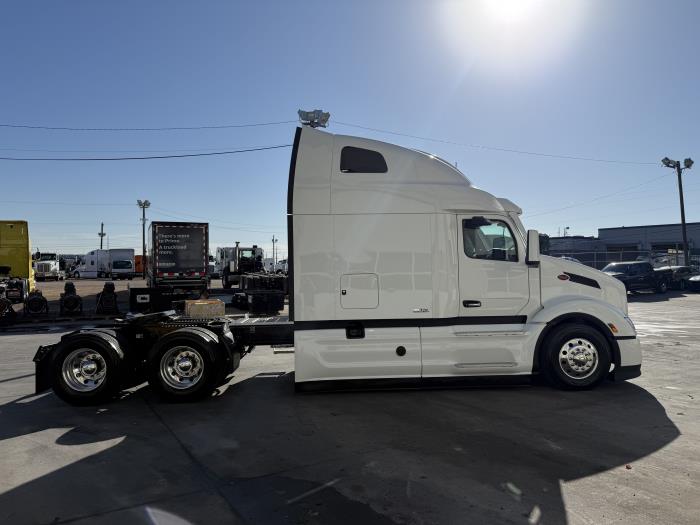 2026 Peterbilt 579-9