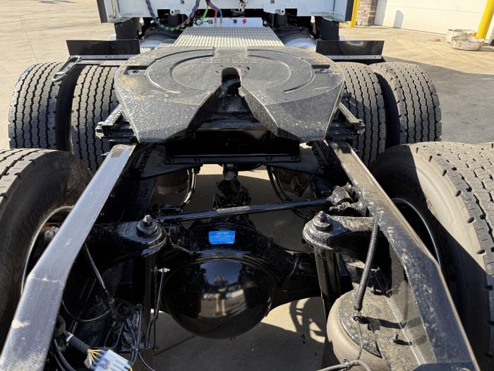 2026 Peterbilt 579-24