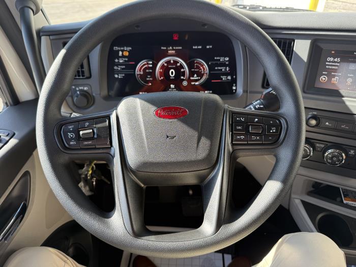2026 Peterbilt 579-39
