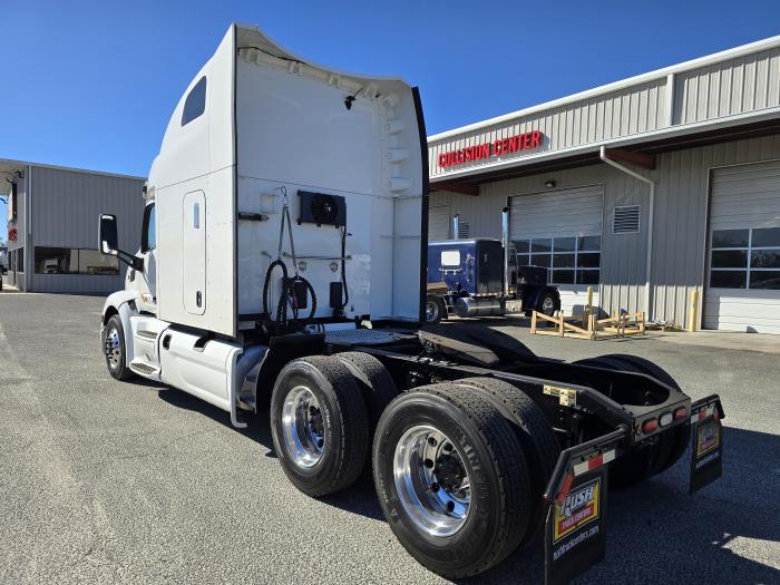 2022 Peterbilt 579-3