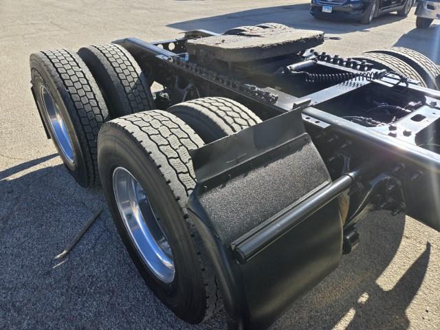 2023 International LT625-19