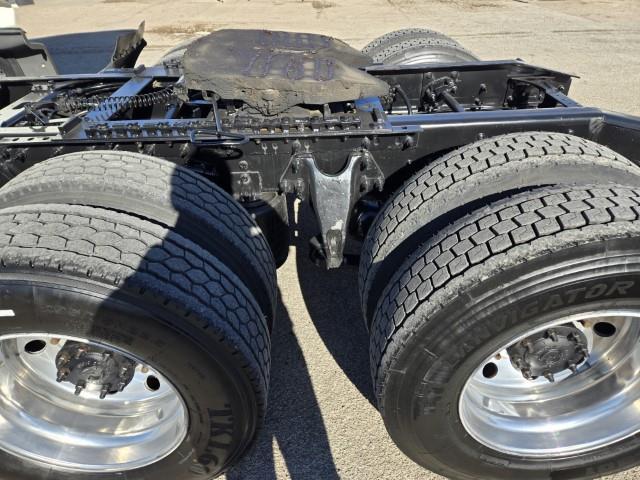 2023 International LT625-21