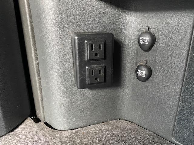 2022 Freightliner Cascadia-24