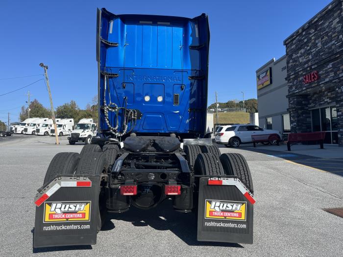 2022 International LT625-5