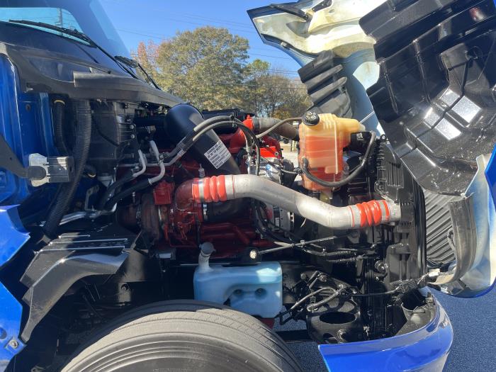 2022 International LT625-10