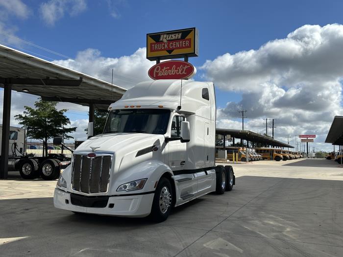 2022 Peterbilt 579-1