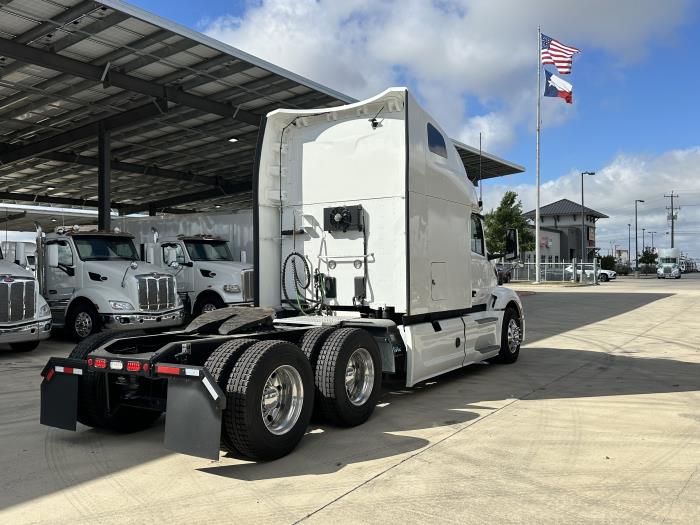2022 Peterbilt 579-5