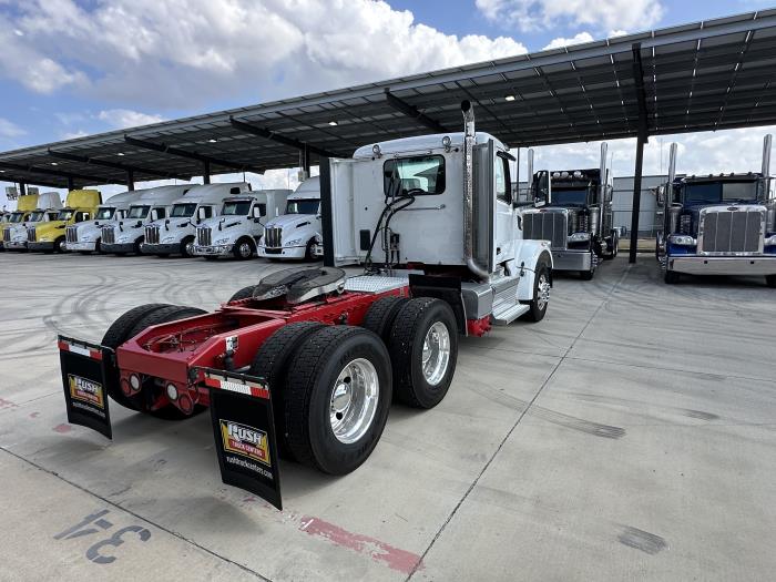 2022 Peterbilt 567-5