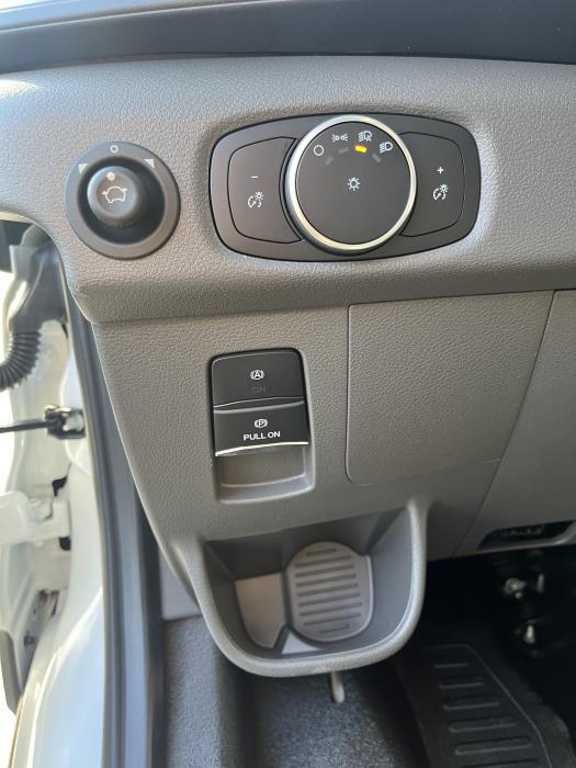 2026 Ford Transit-350-17