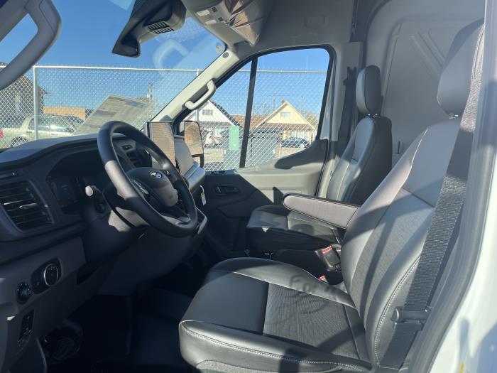 2026 Ford Transit-350-18