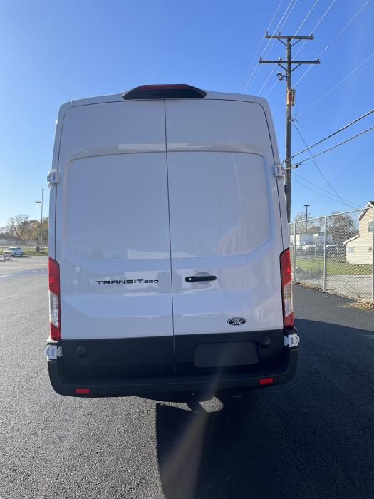 2026 Ford Transit-350-5