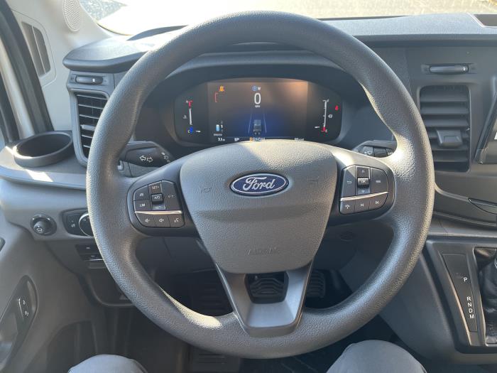 2026 Ford Transit-350-11