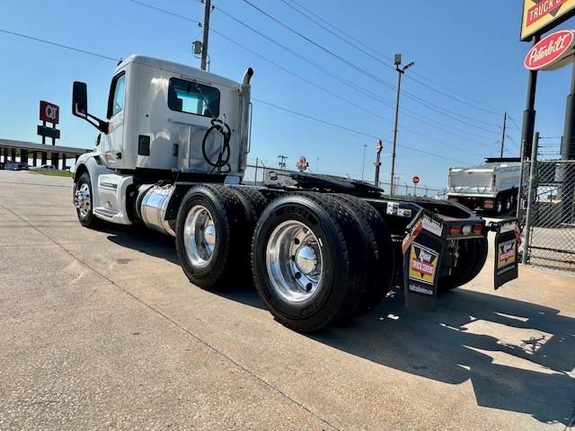 2019 Peterbilt 579-8