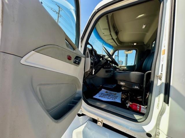 2019 Peterbilt 579-12