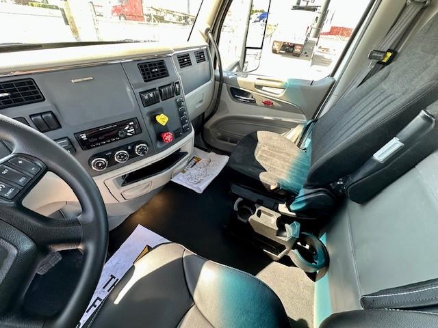 2019 Peterbilt 579-16