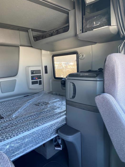 2026 International LT625-10