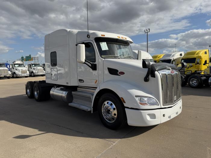 2022 Peterbilt 579-7
